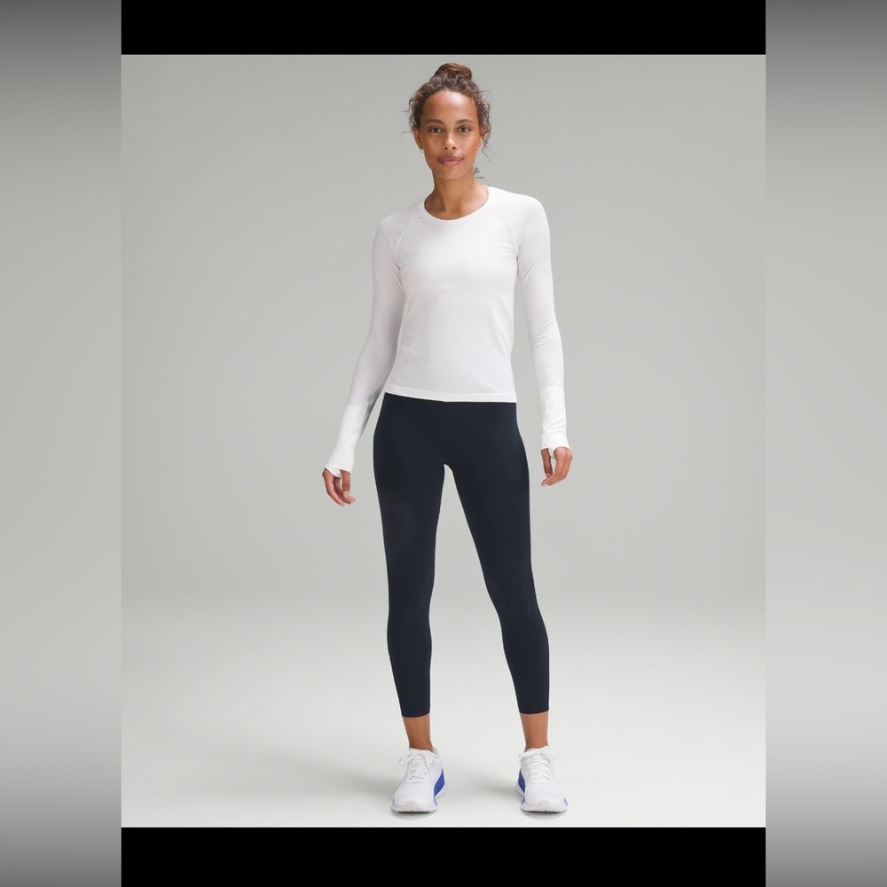 Base Pace HR Tight 25" TRNV 2
Color: True Navy
Size: 2 - Picture 3 of 6